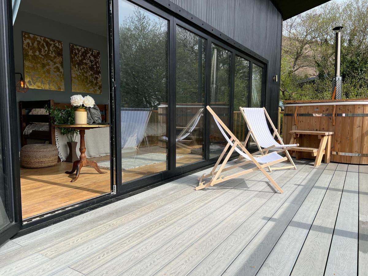 Luxury Lodge In The Treetops Llanbrynmair Экстерьер фото